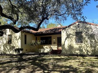 2 W Park Ln #402, Universal City, TX 78148