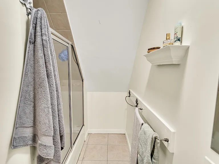 20 Ashford St #20 — Photo 5