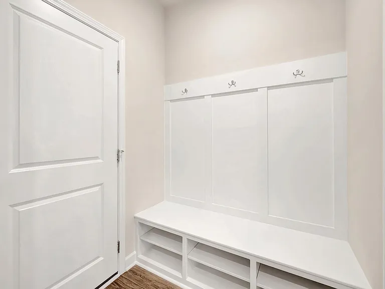 206 Solaire Aly — Photo 11