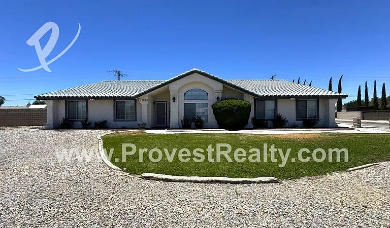 13858 Rincon Rd — Photo 1