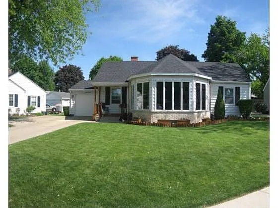 1615 Jones St photo 1