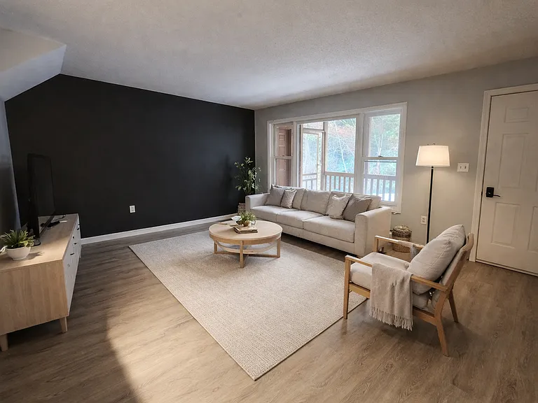 205 Forest Dr #3 — Photo 4