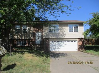 141 Big Bend Blvd, Swansea, IL