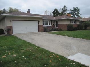 93 Flint Ridge Dr, Gahanna, OH 43230