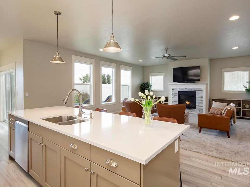 1st image of 36 S Ravine Way