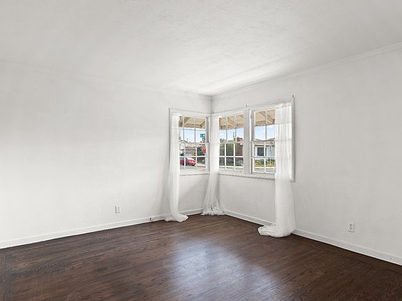 4th image of 1831 Maine Ave