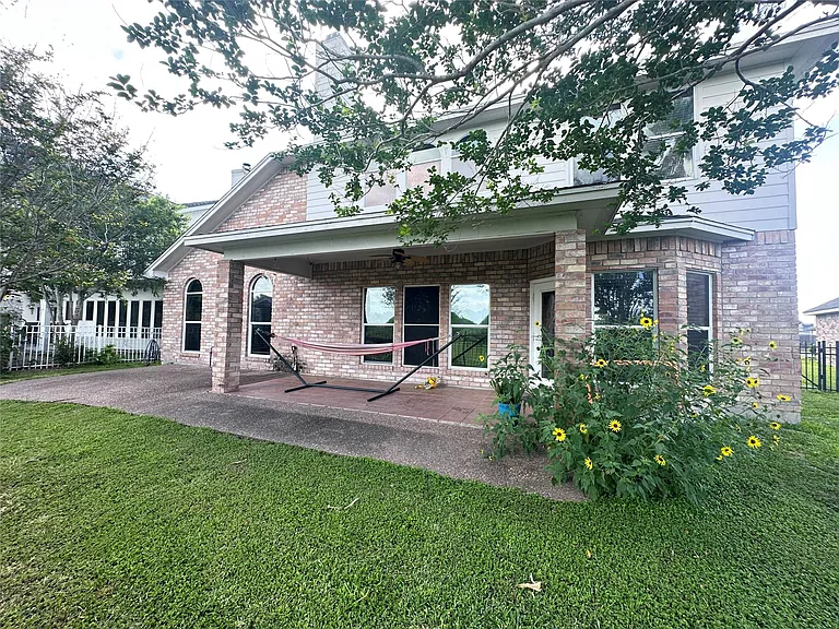 6321 Oso Pkwy — Photo 39