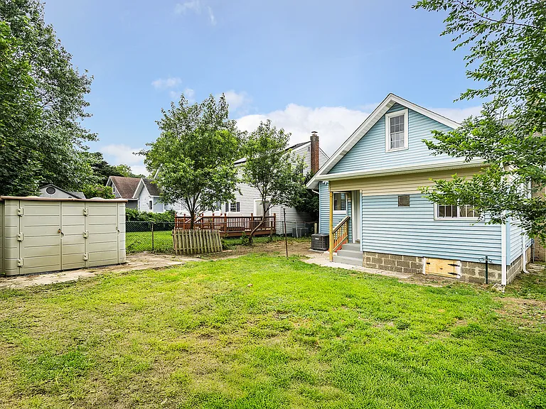 1638 Lexington Ave — Photo 28