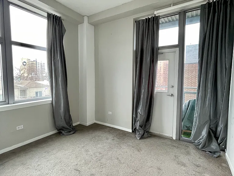 1000 W Leland Ave #5G — Photo 13