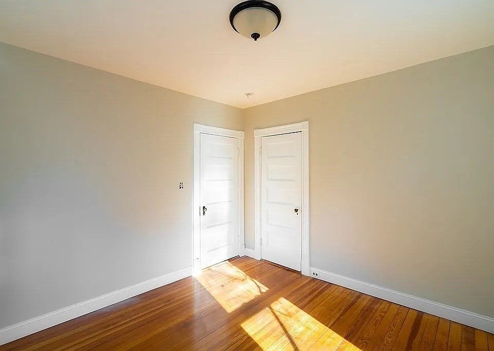 1st image of 17 Milton Rd #A