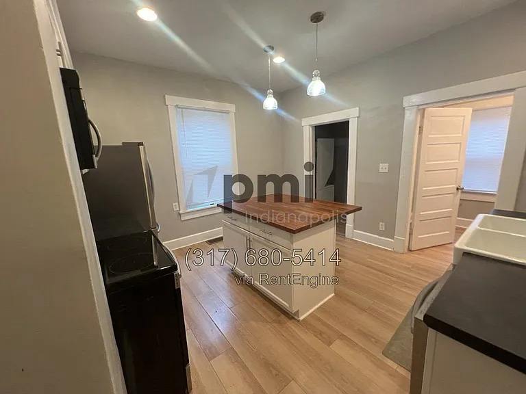 32 N Irvington Ave — Photo 7