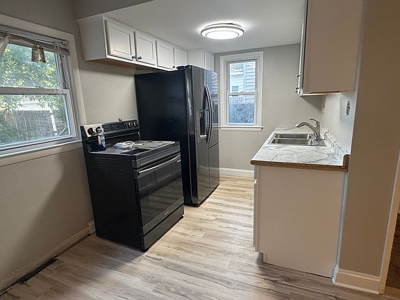 3rd image of 1215 Madison Ave #1