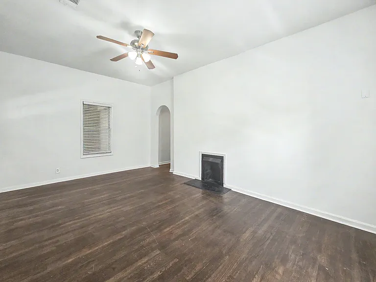 1272 Allene Ave SW — Photo 3