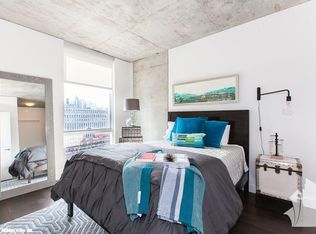 210 W Illinois St #121, Chicago, IL 60654