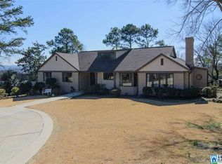 3411 Springhill Rd, Mountain Brook, AL 35223