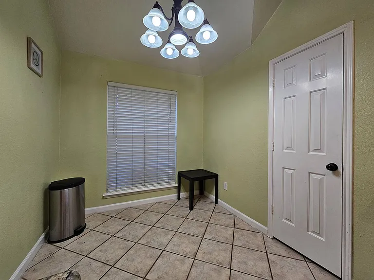 7621 Lancelot Rd — Photo 9