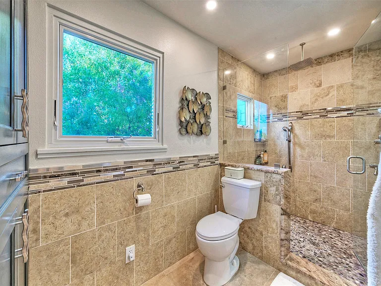 5513 Great Divide Dr — Photo 24