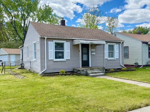 23888 Buckingham St, Clinton Township, MI 48036