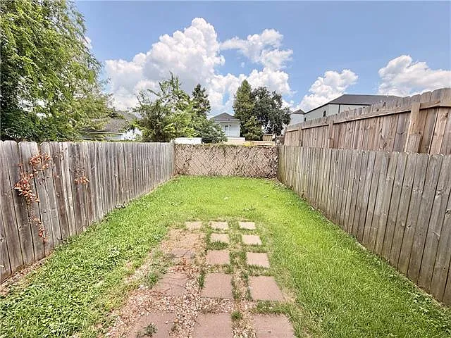 324 S Pierce St — Photo 16