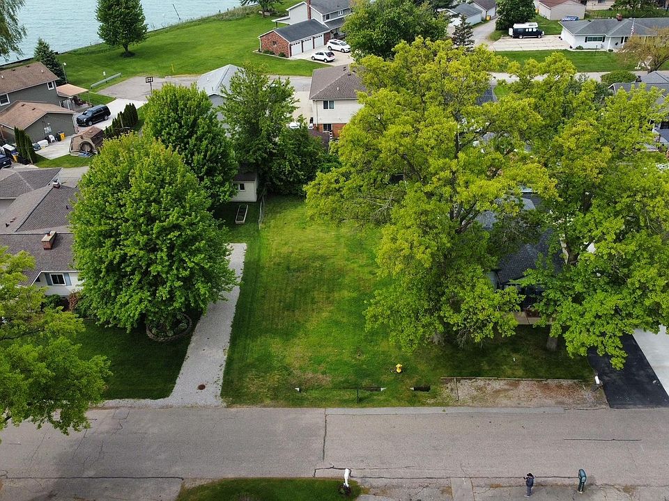 1st image of 50591 Walpole Ave
