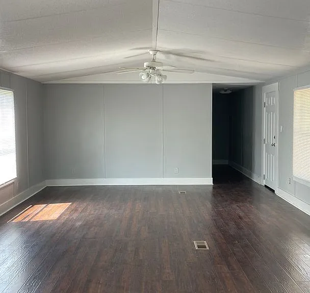 4096 FM 1275 — Photo 10