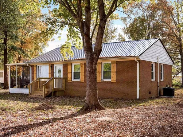 130 Marlin Dr, Lexington, NC 27292