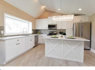 29 Granite Rd, Levittown, PA 19057