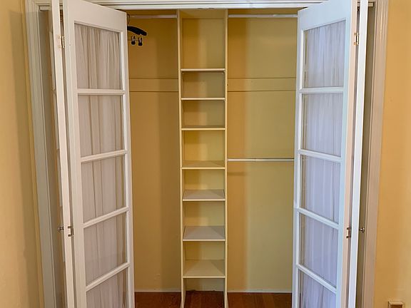 3rd image of 1406 E 38th Pl Unit B