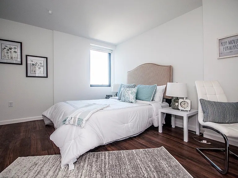21 Sunset St #305 — Photo 6