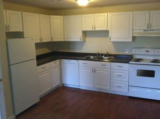 4000 N Main St APT 46, Fall River, MA 02720
