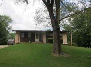 2093 Hudson Rd, Saint Louis, MO 63136