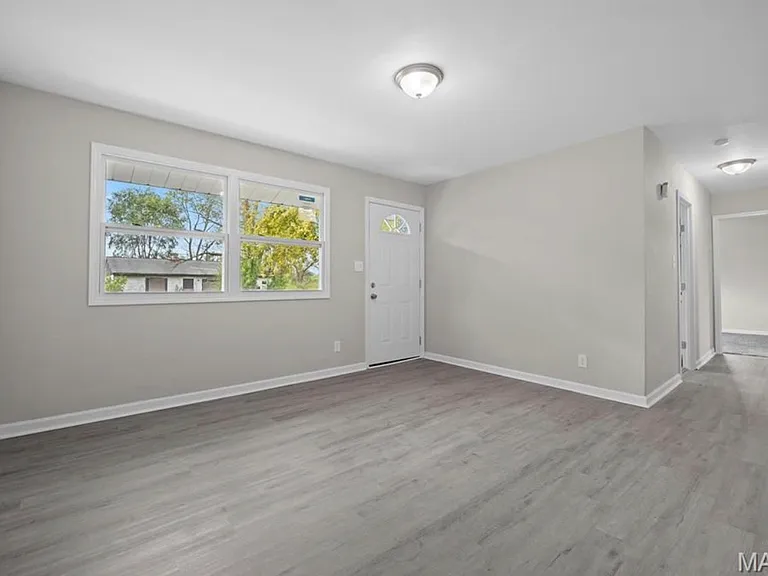 21 Saint Gregory Dr — Photo 5