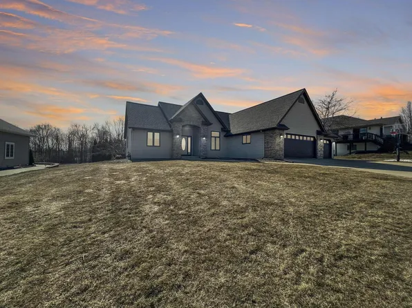 2015 Douglas DRIVE, Plymouth, WI 53073