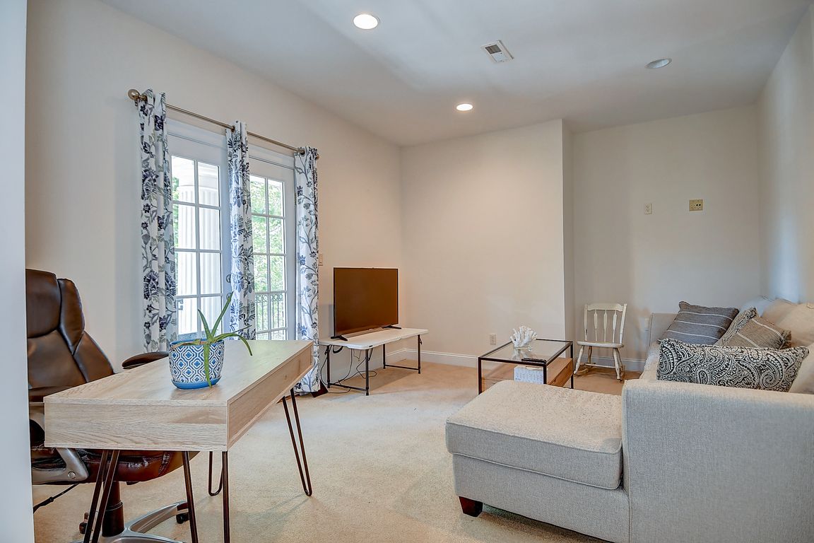 11-Living-Room
