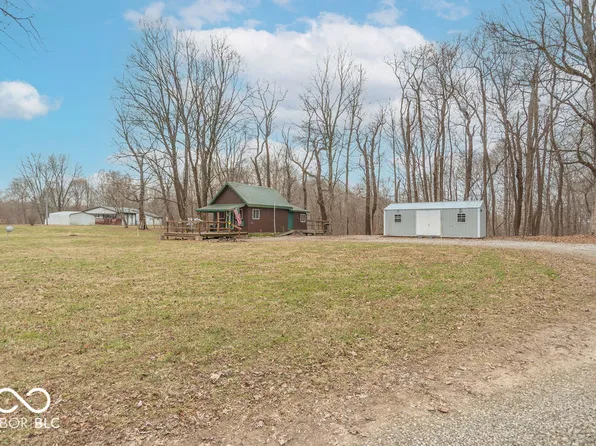 800 S Chaney Rd, Bloomfield, IN 47424