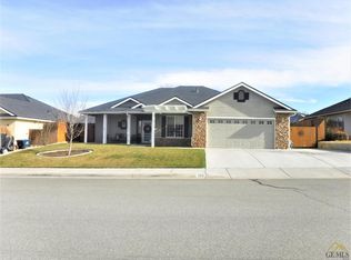 1316 Scarlet Oak Dr, Tehachapi, CA 93561