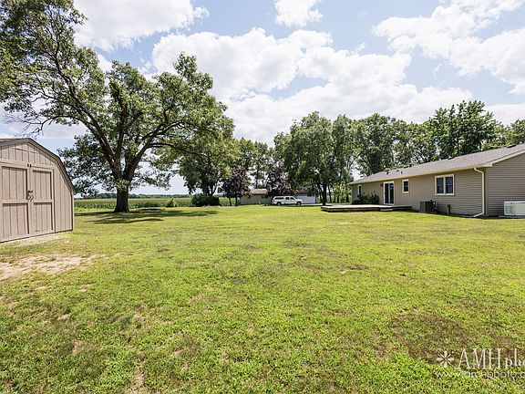 3rd image of 1871 S Oaklawn Dr