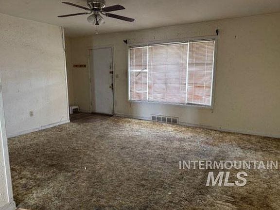 5th image of 118 Mountain View Dr