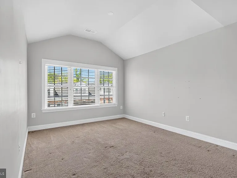 7897 Carbondale Way — Photo 27