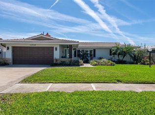 13920 Pinecrest Dr, Largo, FL 33774