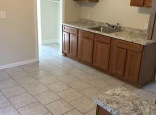 93-95 Edgeland St, Springfield, MA 01108