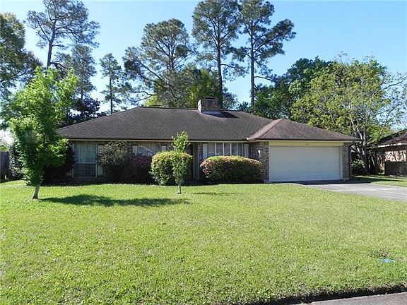 3rd image of 421 Candlewood Dr