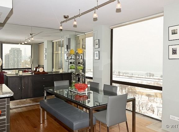 5th image of 345 W Fullerton Pkwy APT 2504