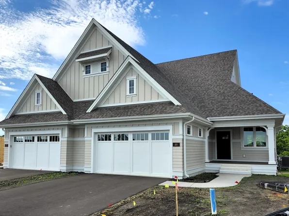 49 Spring Farm Rd, North Oaks, MN 55127