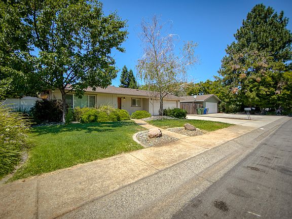 2nd image of 1968 Cameo Ct