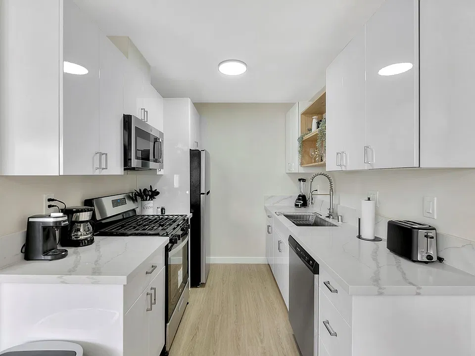 Wishing Well Apartments