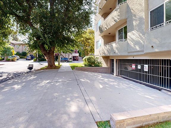 5th image of 14569 Benefit St Unit 102
