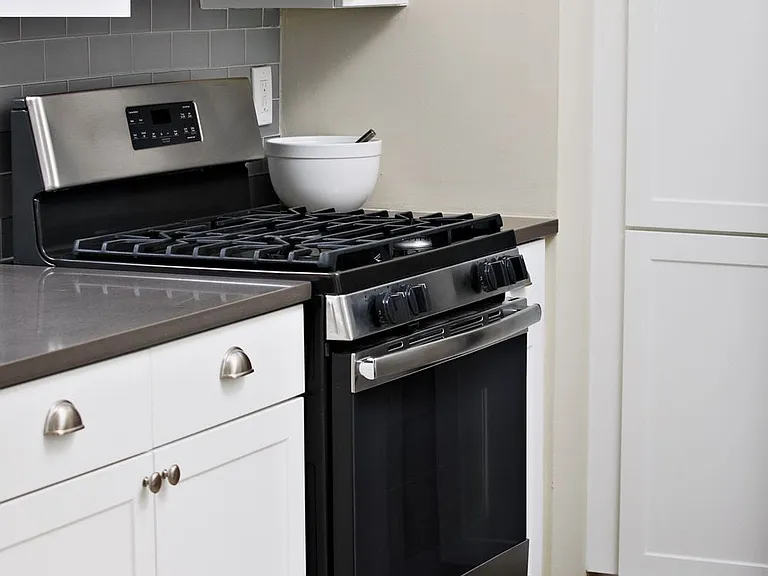 Quartz Countertop and Stainless Steel Appliances