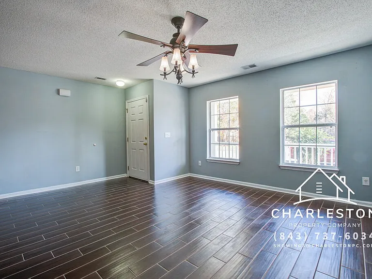 8637 Chloe Ln — Photo 4