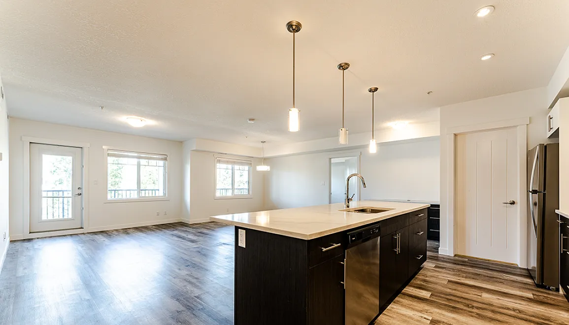Nautical Luxury Suites at Summerside — Photo 4